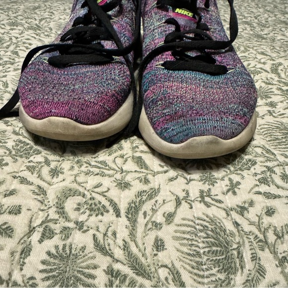 Nike LunarEpic Flyknit Low Fire Pink running shoes - Picture 8 of 11
